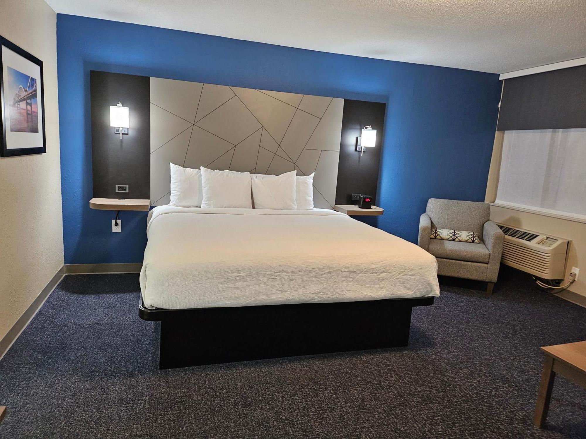 Hotel Baymont By Wyndham Davenport Extérieur photo