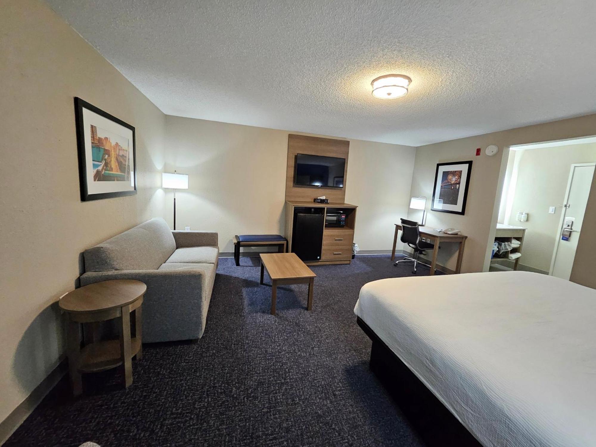 Hotel Baymont By Wyndham Davenport Extérieur photo